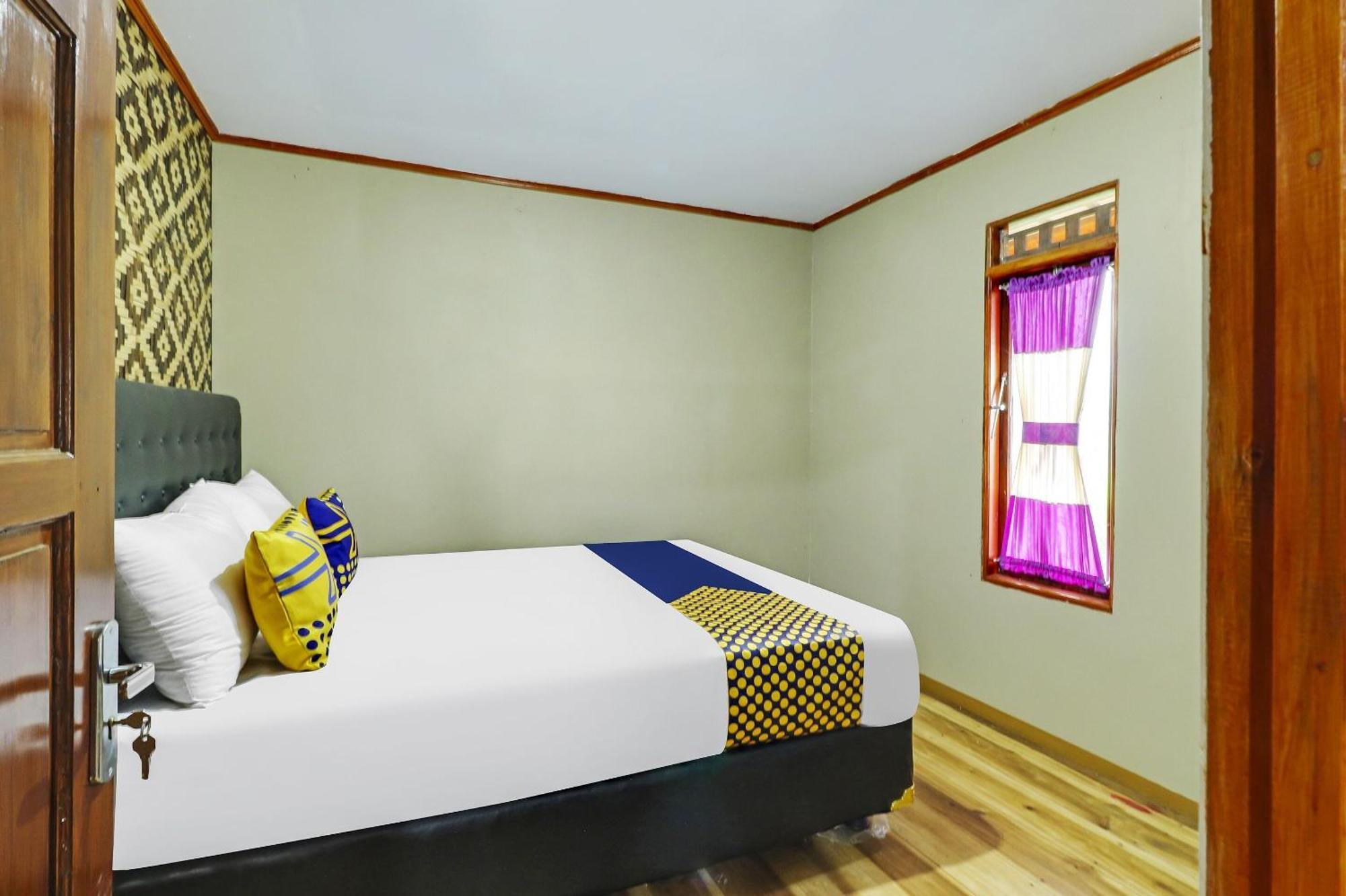 Oyo Homes 90956 Desa Wisata Guranteng Pendjalu Exterior photo
